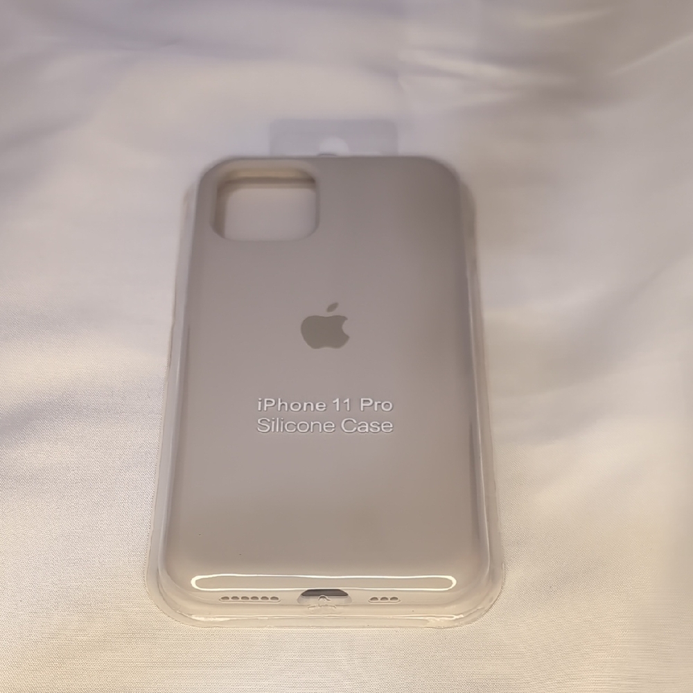 Apple iPhone 11 Pro Silicone Case - Light Gray
